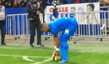 斯基拉：一家沙特俱乐部准备报价吉拉西，年薪约2000万欧