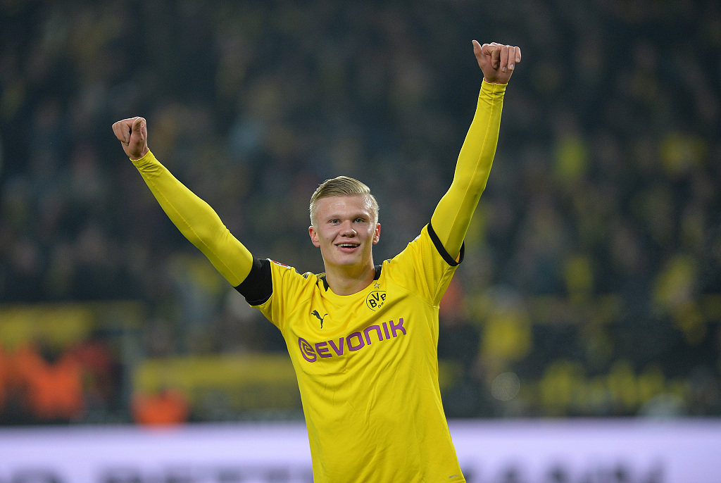 北爱尔兰vs卢森堡首发：麦康维尔、达达里、刘易斯在列（北爱尔兰对阵卢森堡首发公布：麦康维尔、达达里、刘易斯入选）